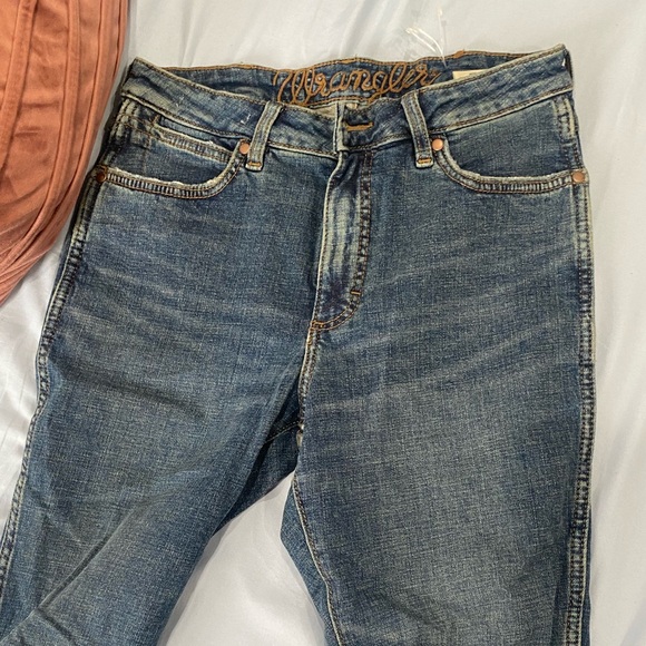 I’m 5’6 reference never worn their 34 in seam - Picture 3 of 4